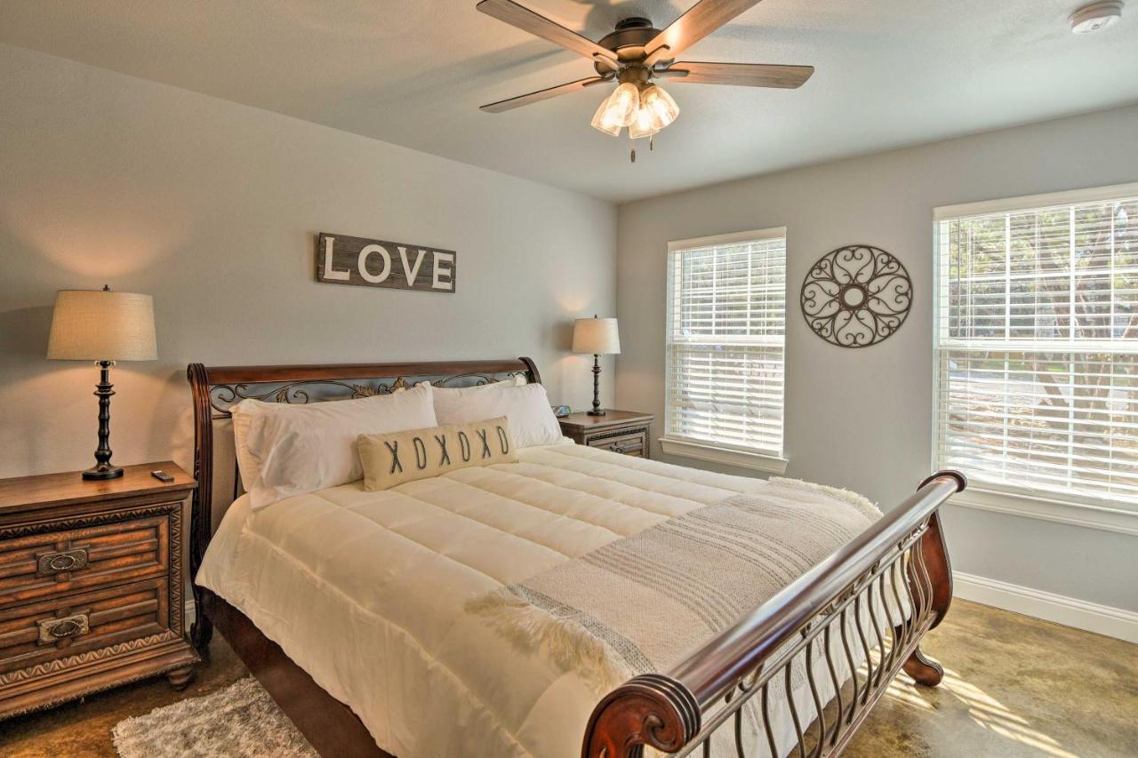 Granbury Home With Hot Tub And Furnished Patio! מראה חיצוני תמונה