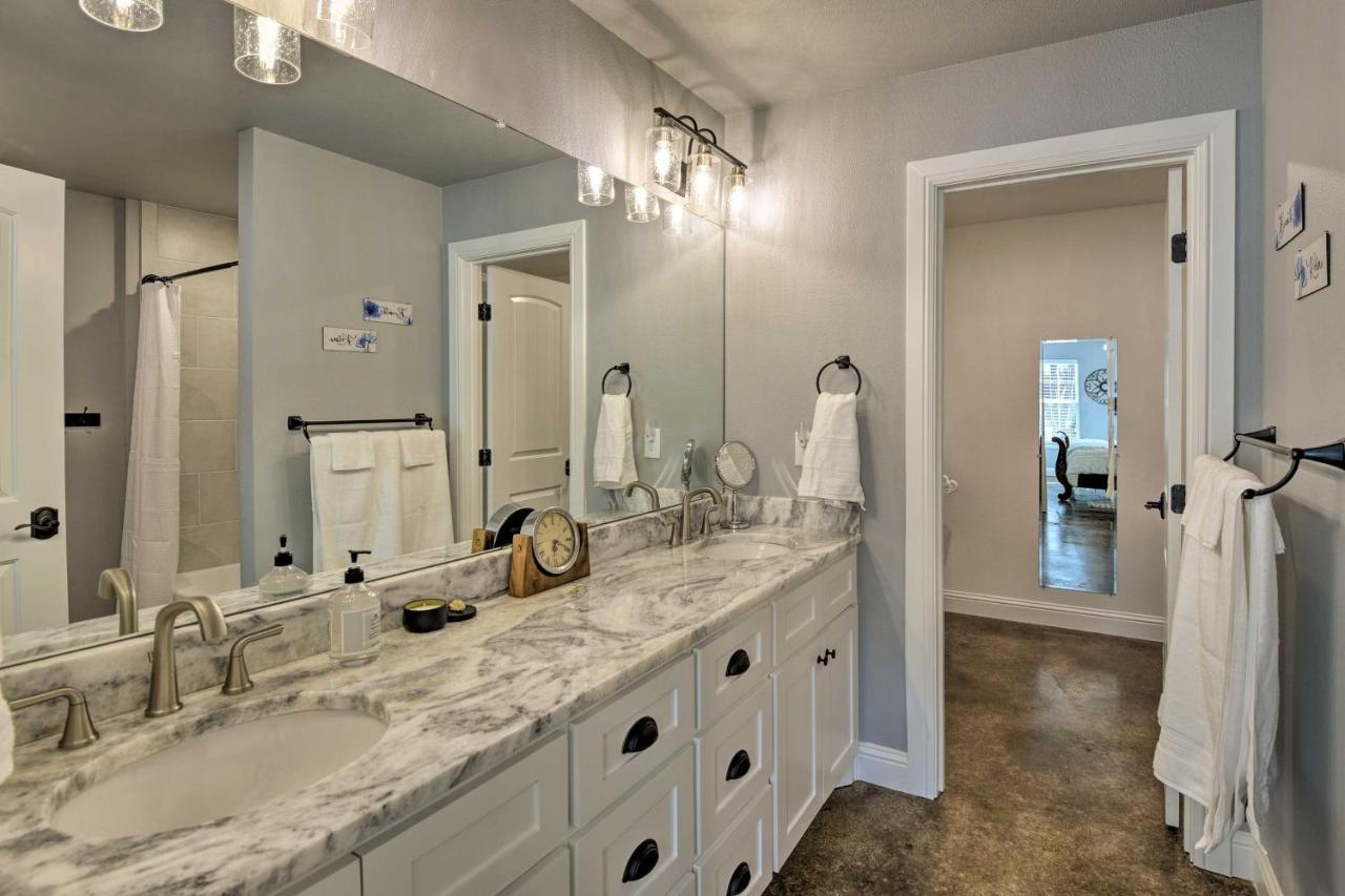 Granbury Home With Hot Tub And Furnished Patio! מראה חיצוני תמונה