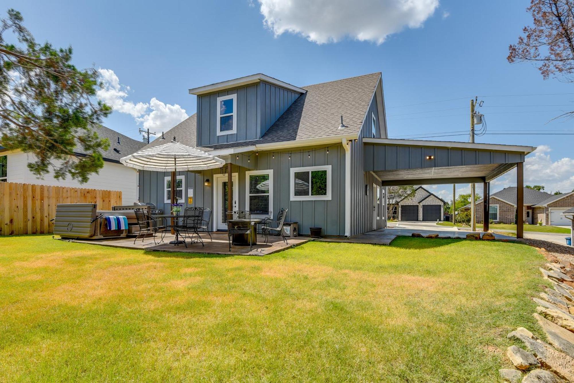 Granbury Home With Hot Tub And Furnished Patio! מראה חיצוני תמונה