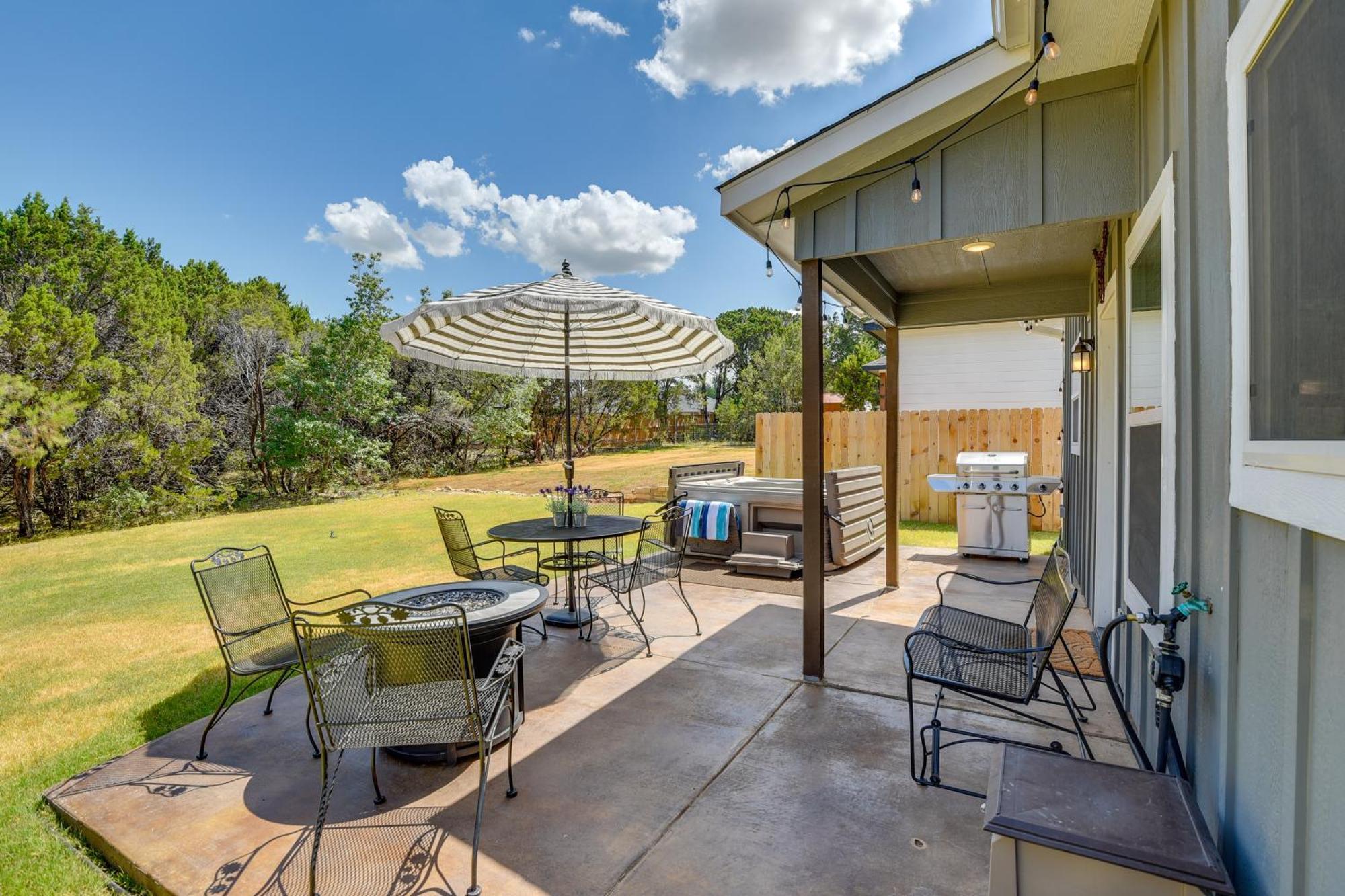 Granbury Home With Hot Tub And Furnished Patio! מראה חיצוני תמונה