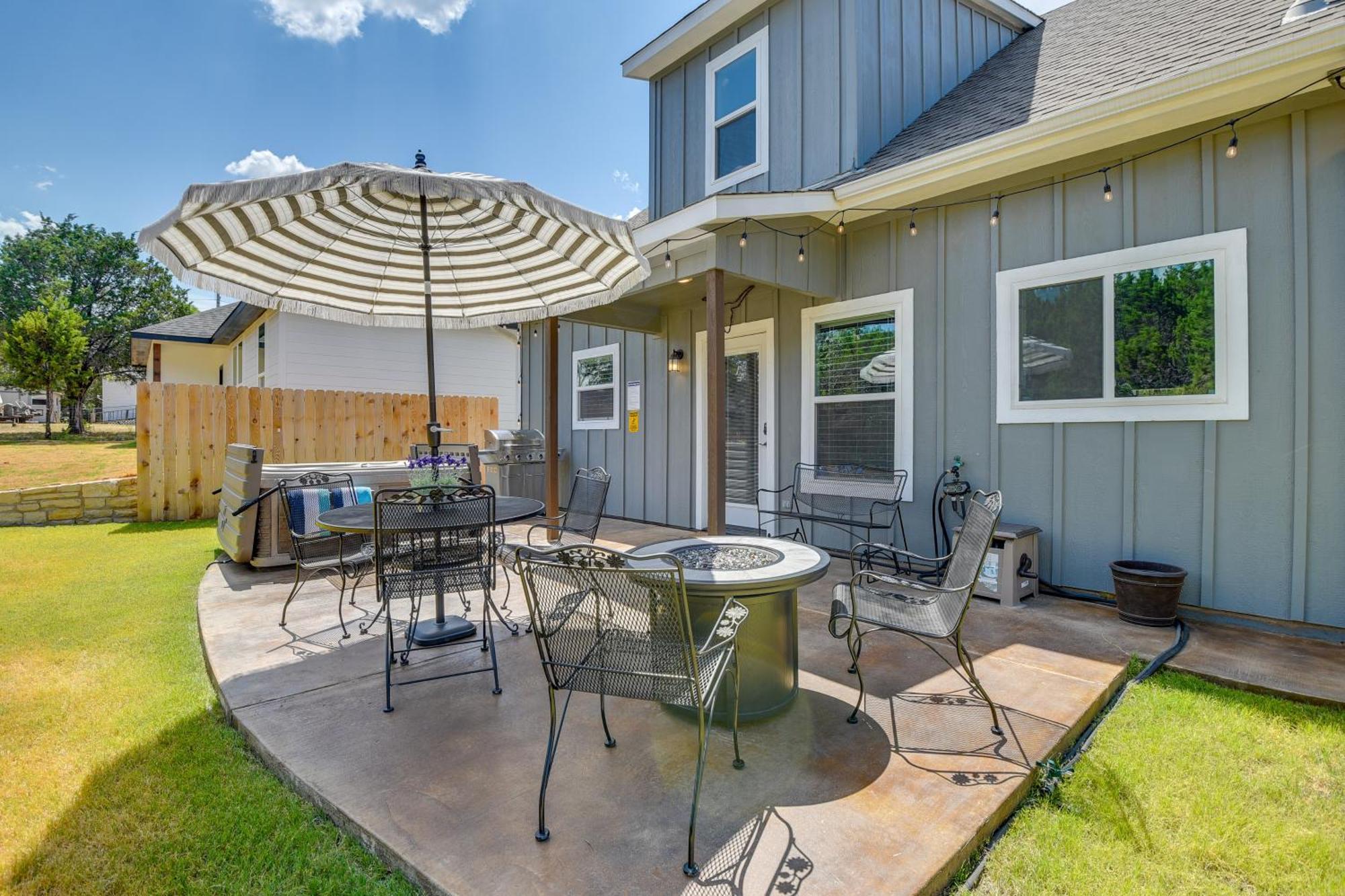 Granbury Home With Hot Tub And Furnished Patio! מראה חיצוני תמונה