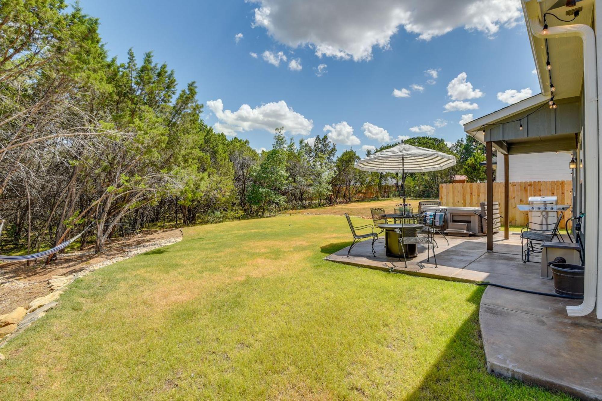 Granbury Home With Hot Tub And Furnished Patio! מראה חיצוני תמונה